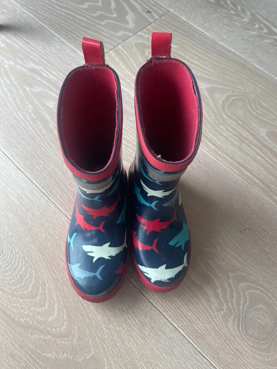 Child’s rain boots - Image 1