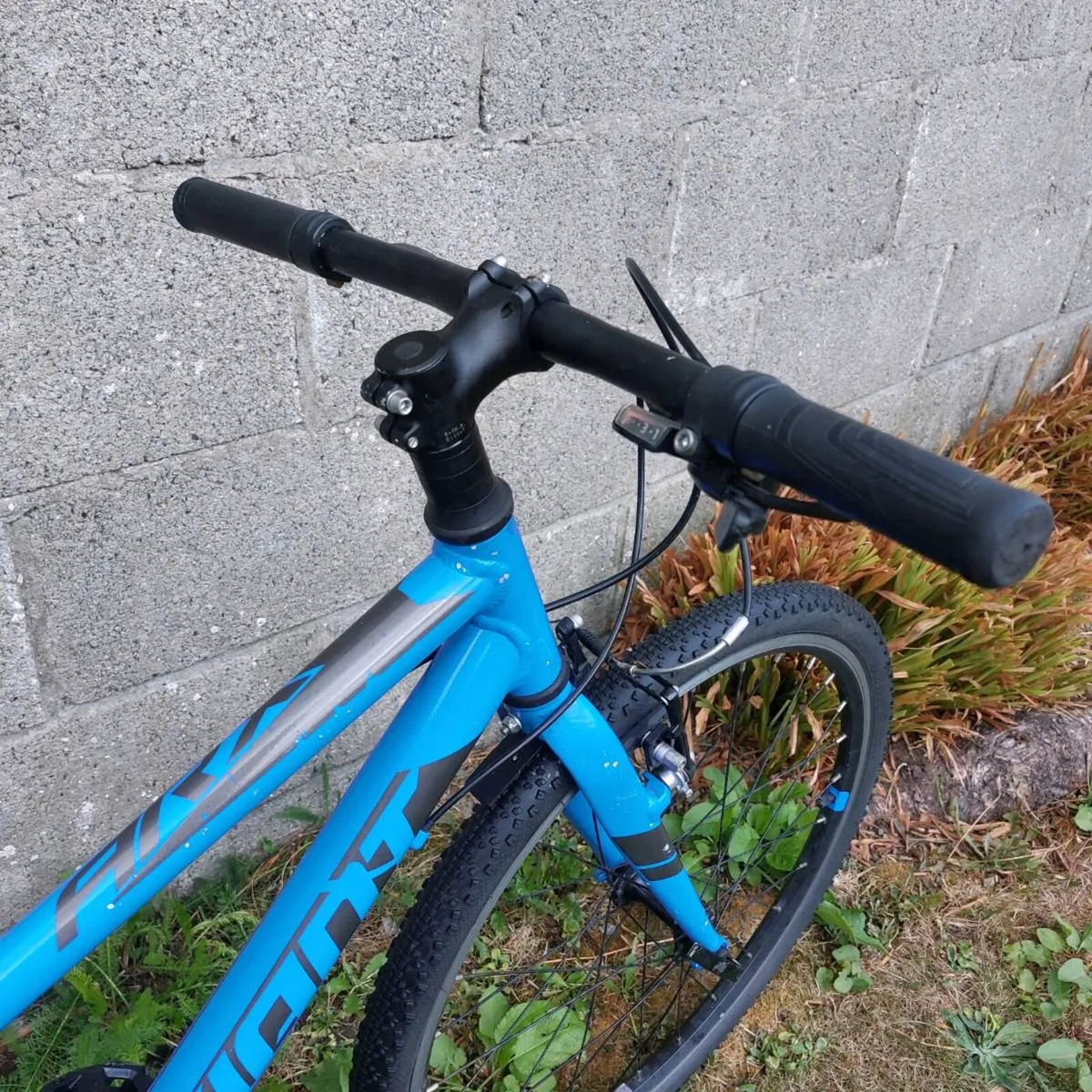 Giant ARX JR 24" wheel kids bike - kids aged 7-12 - Image 4