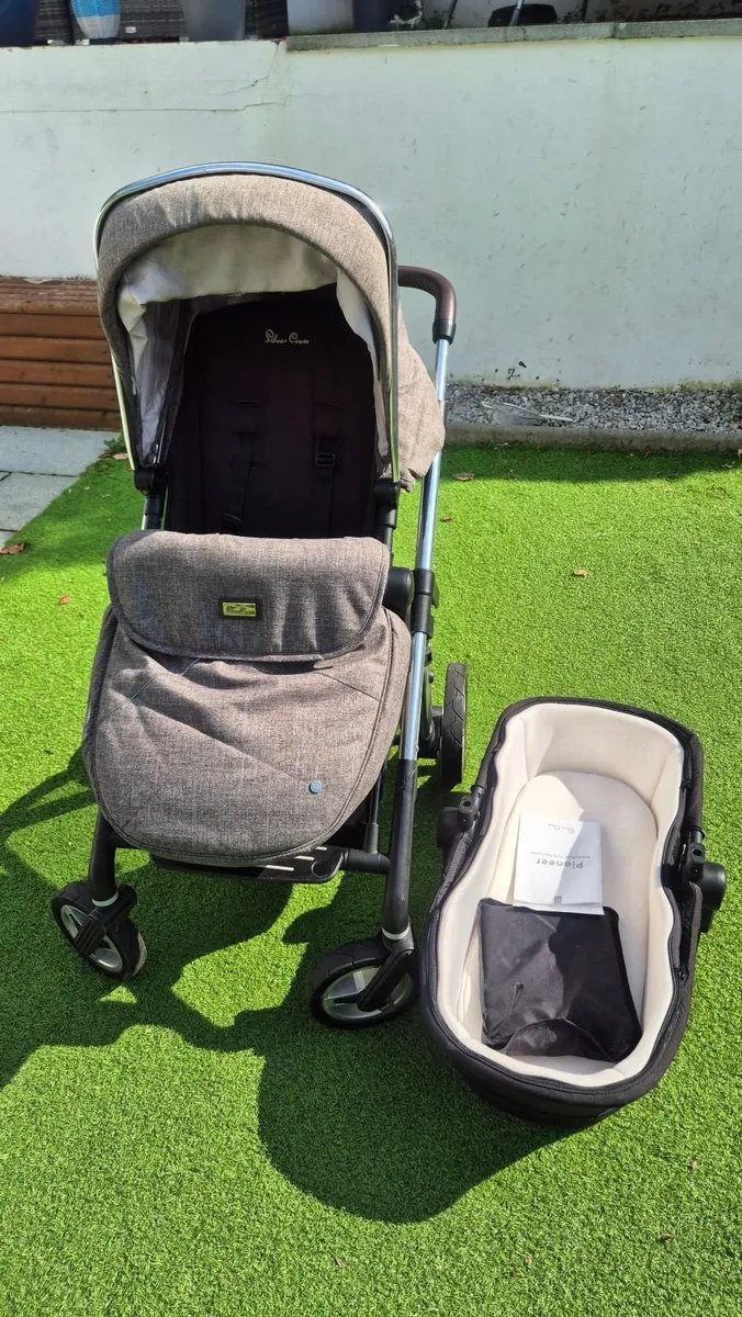 Silvercross buggy, carry cot & chair - Image 4
