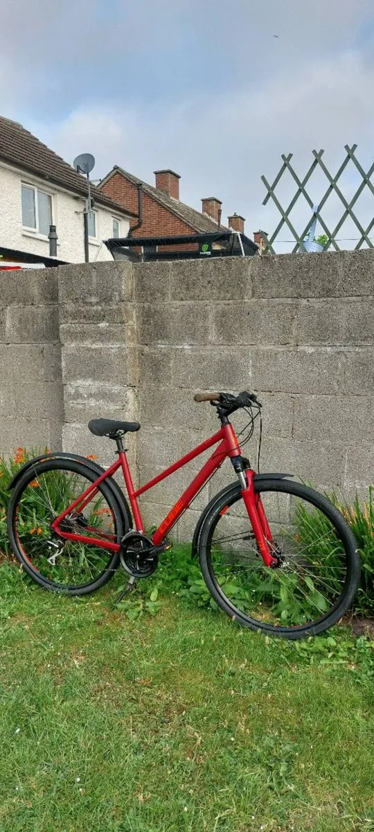 Cube Nature Hybrid Bike - Size: Medium - As New - Image 1