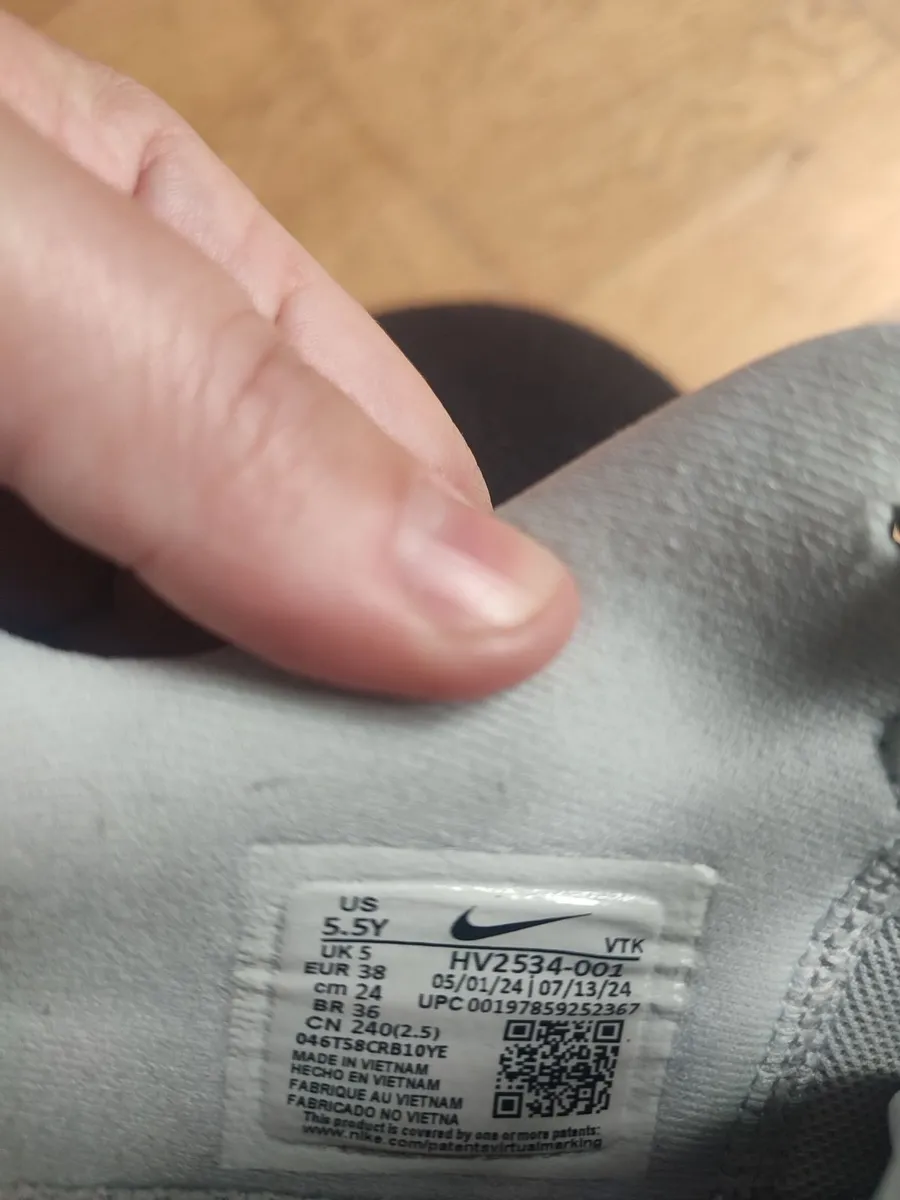 Nike Air Max - worn few times - Image 4
