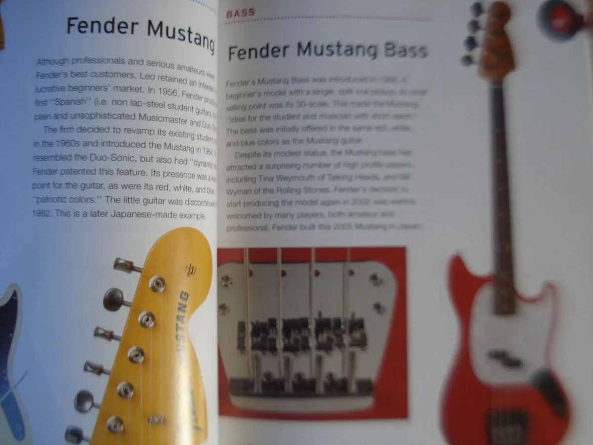 THE ILLUSTRATED CATALOG OF GUITARS BOOK. - Image 3