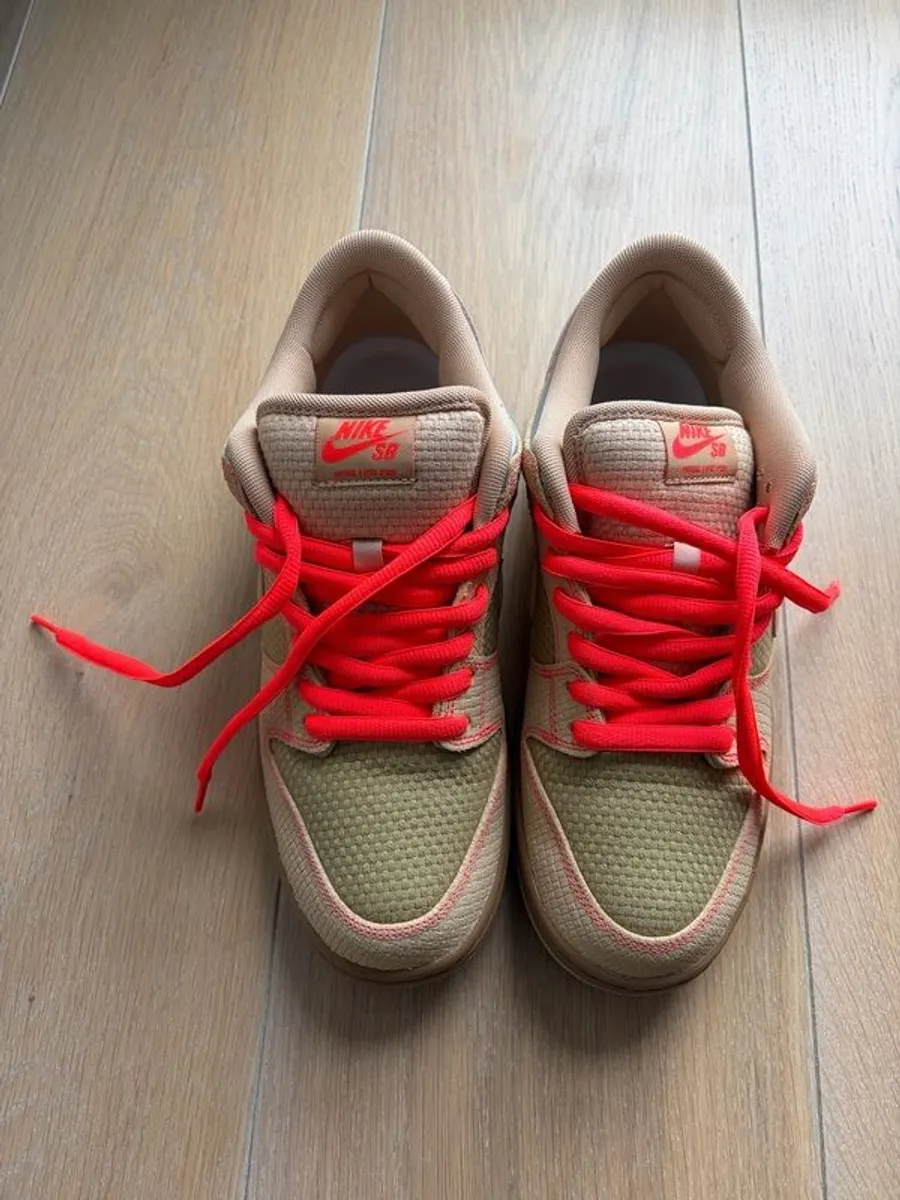 Nike SB Dunk Low Pro Som Tim - Image 1