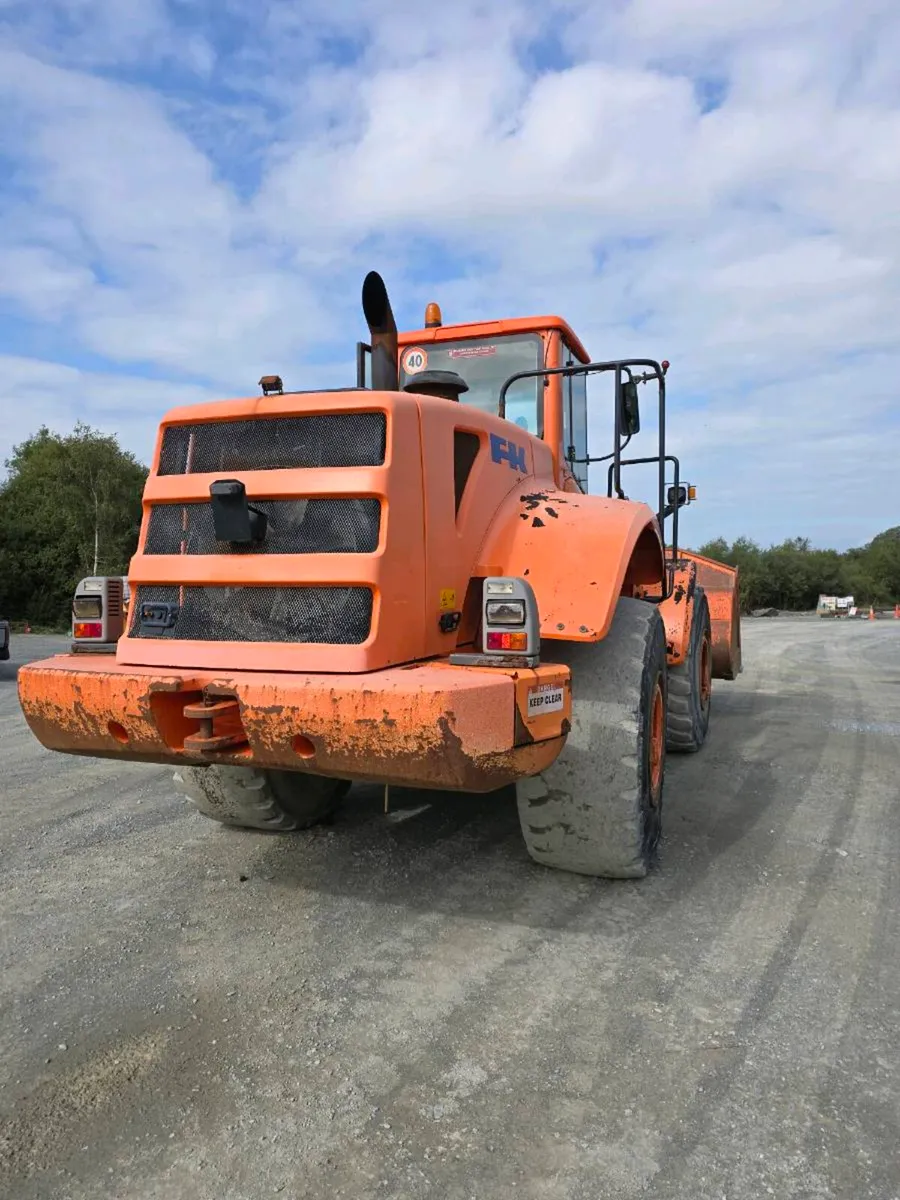 Fiat kobelco loading shovel - Image 2