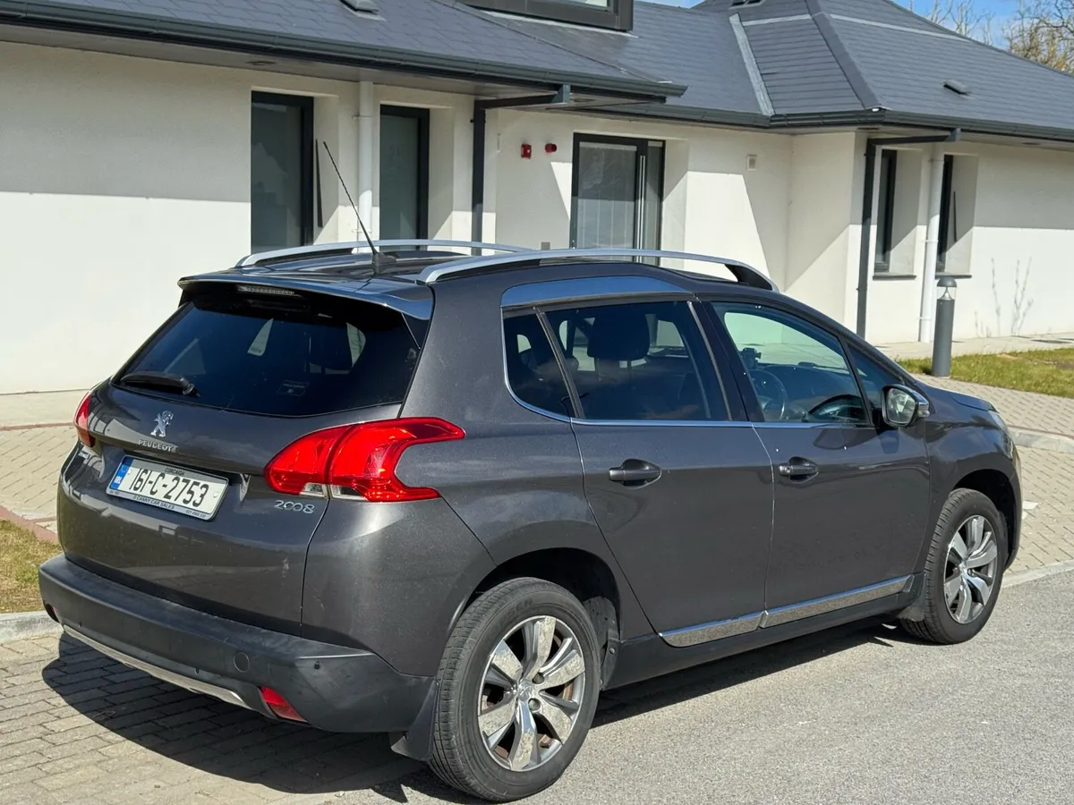 Peugeot 2008 only 155km Panoramic roof High spec - Image 3