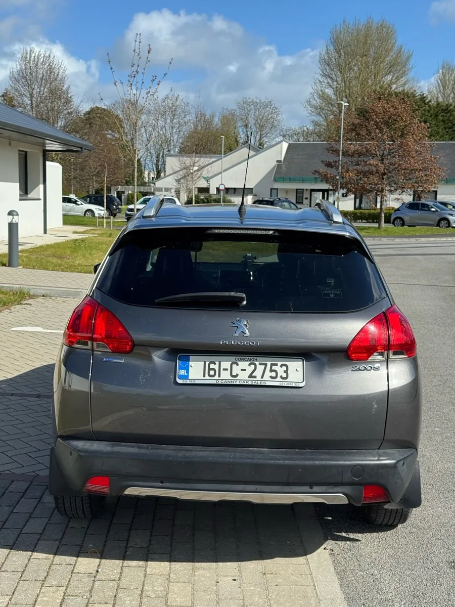 Peugeot 2008 only 155km Panoramic roof High spec - Image 4