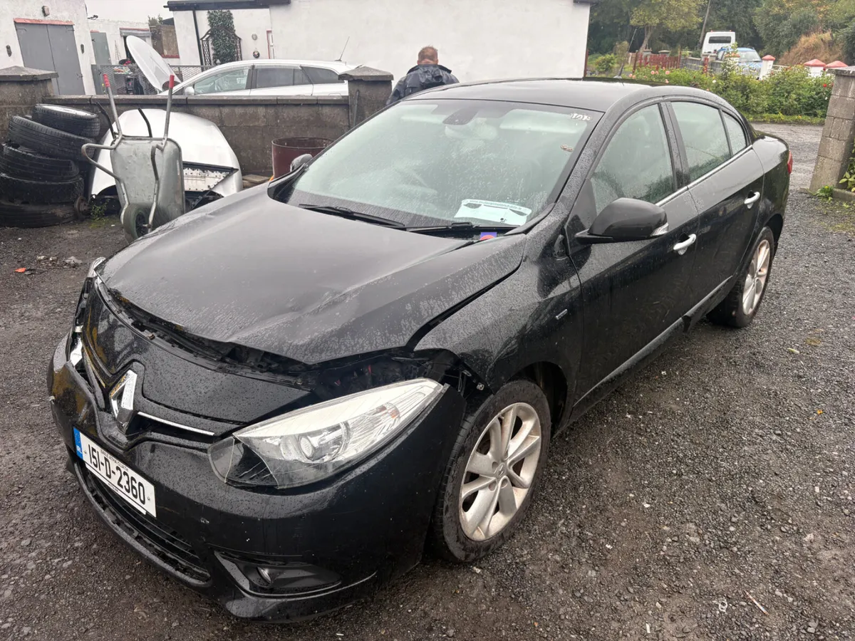 2015 Renault Fluence automatic - Image 2