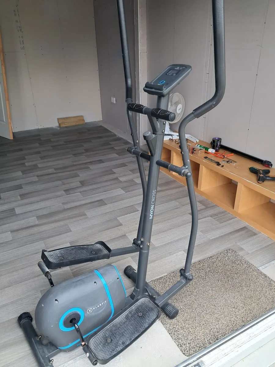 Crosstrainer - Image 1