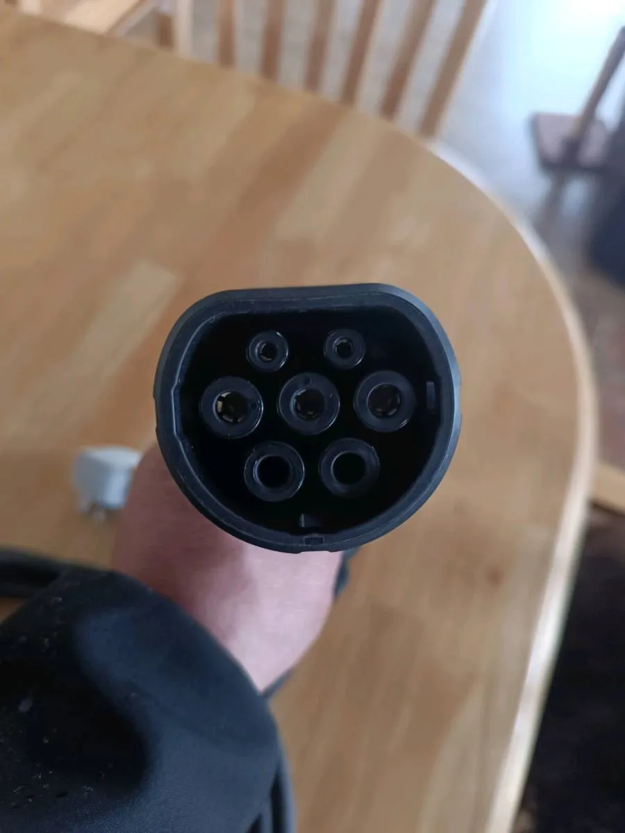 Nissan Leaf granny lead charger - Image 2