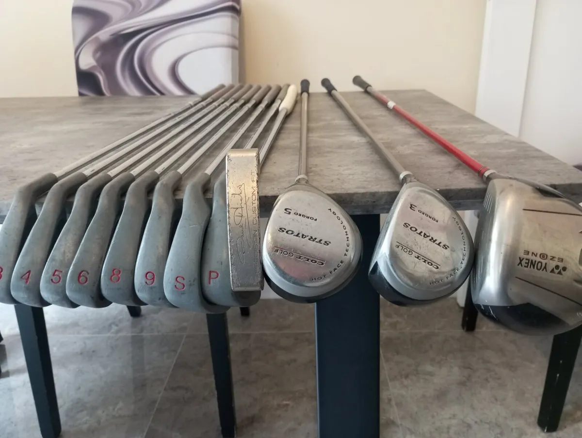 Women's golf clubs and bag with trolley - Image 2