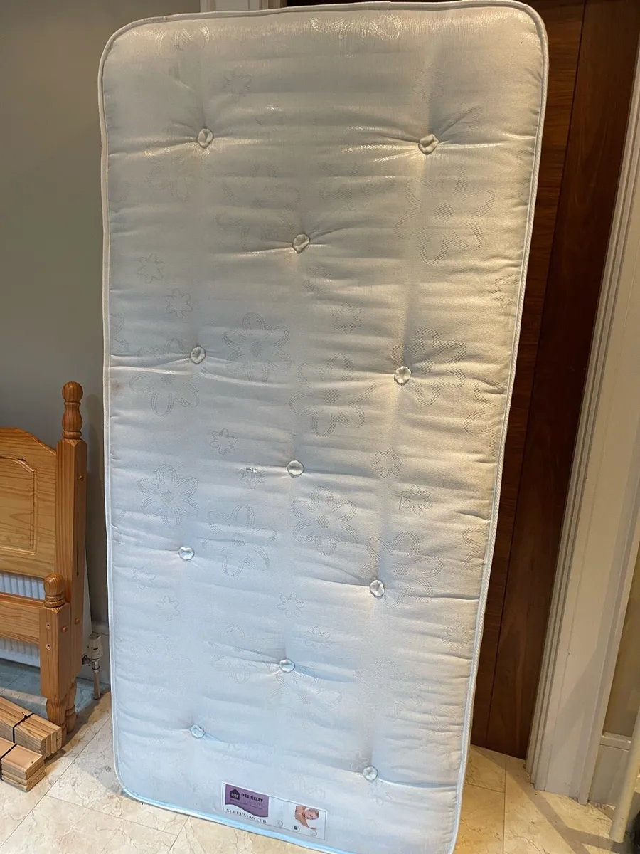 Very Clean Medium Firm Single Mattress - Deliver - Image 1
