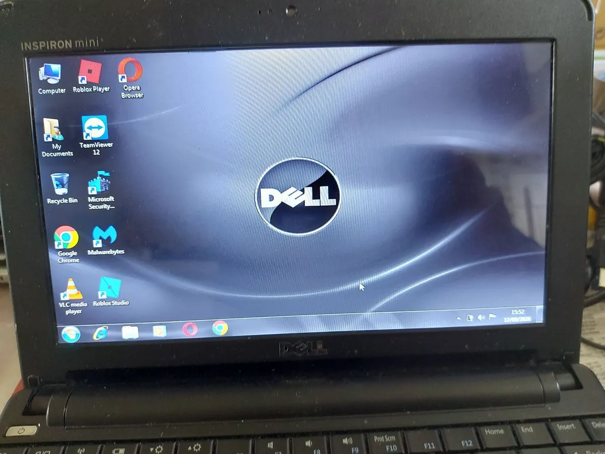 DELL Inspiron Mini 10 Laptop, 1GB, 150GB, Win 7 - Image 1