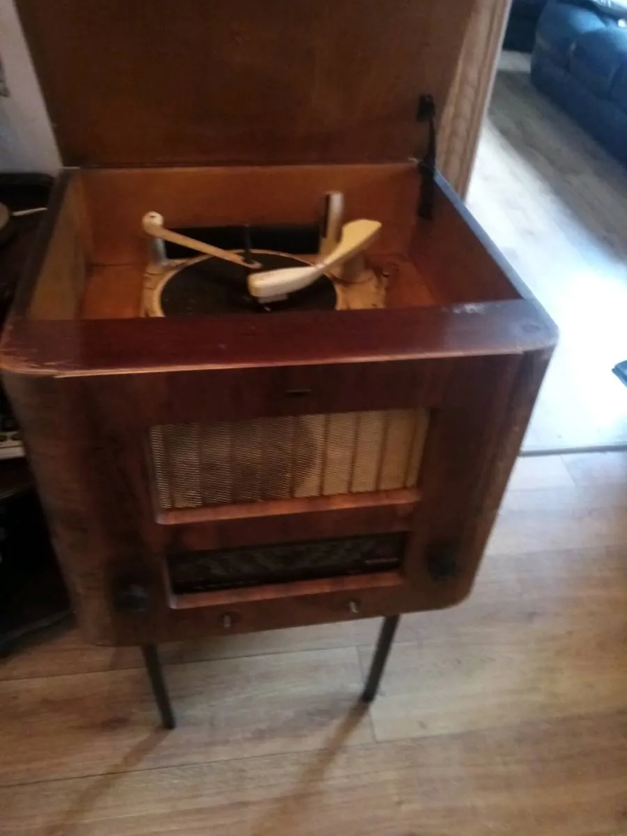 Radio - Image 4