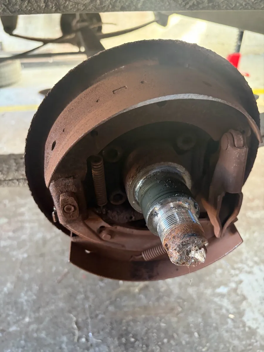 Trailer service, repair and maintenance - Image 3