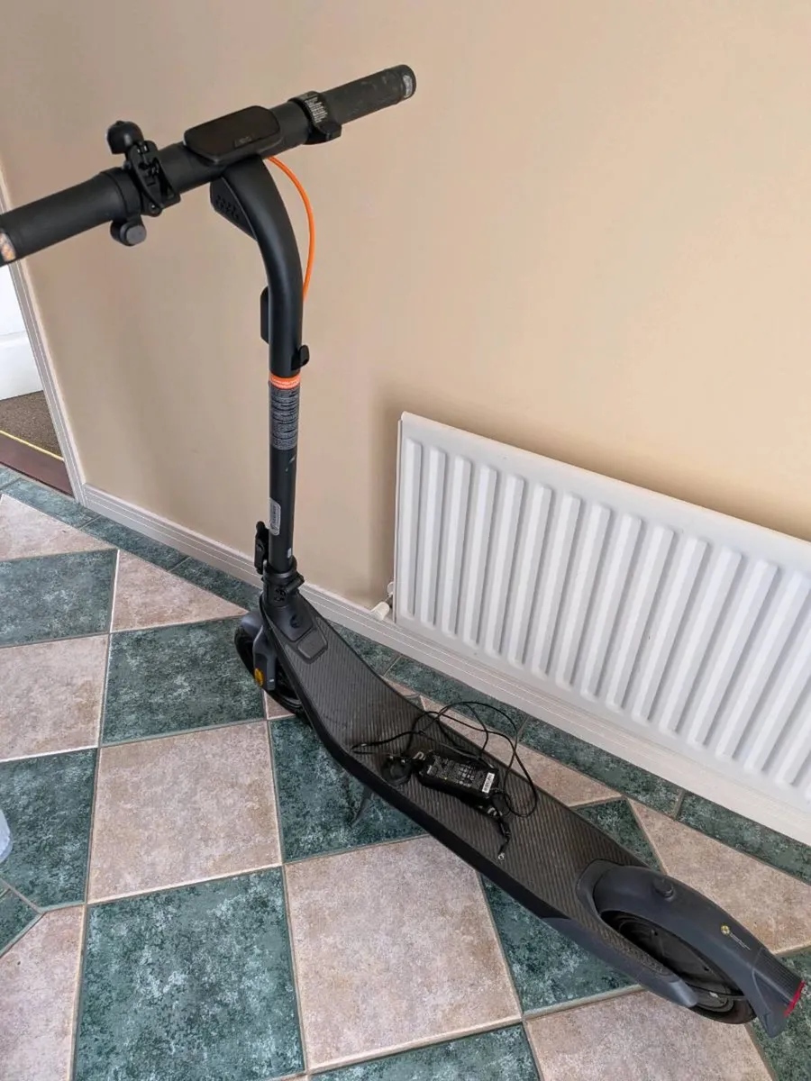 Ninebot E2 Pro Electric Scooter - Image 3