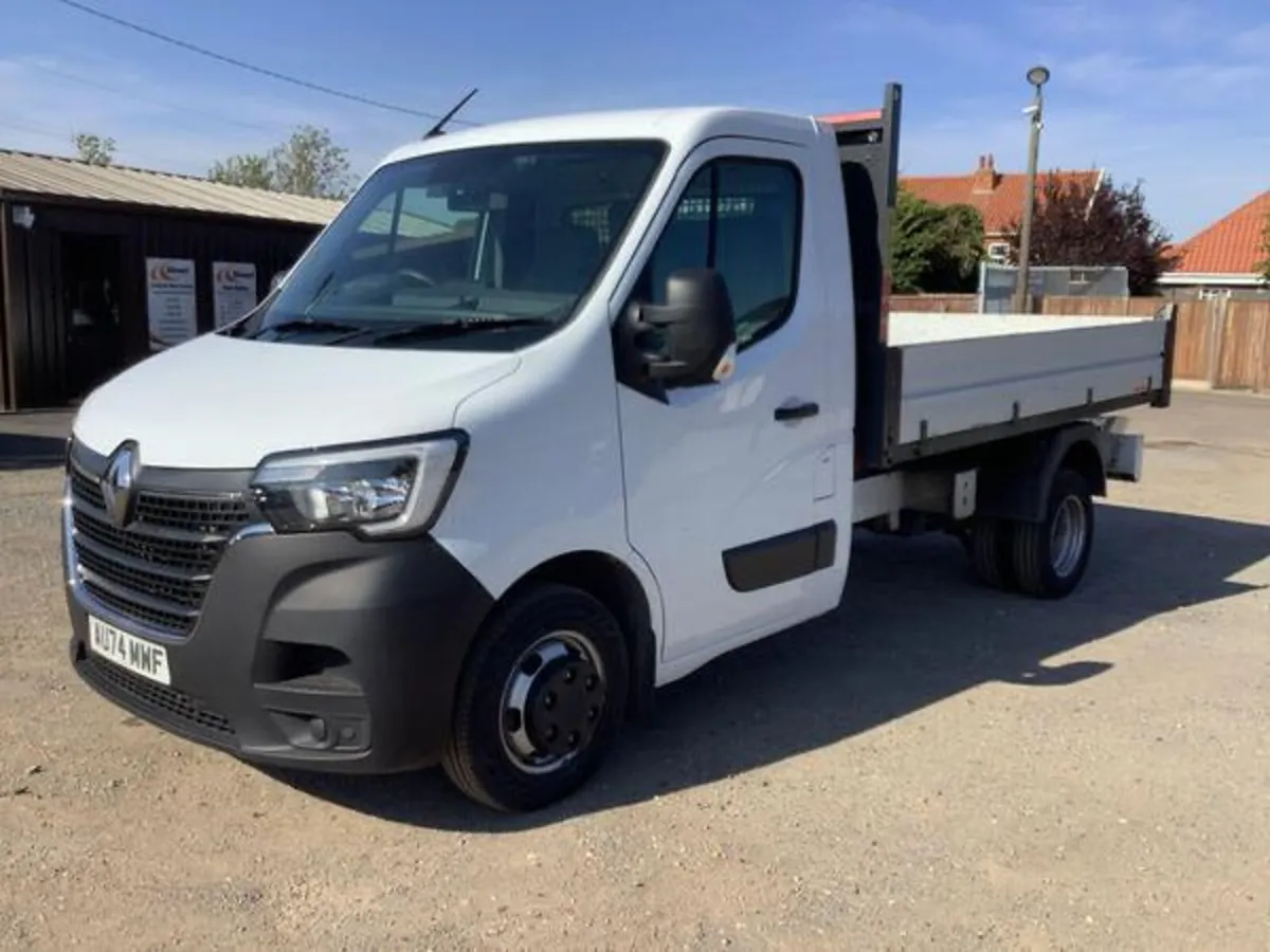 2021 Renault Master Tipper Van - Image 2