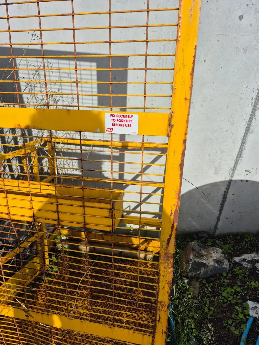 Forklift/Teleporter Man Cage - Image 1