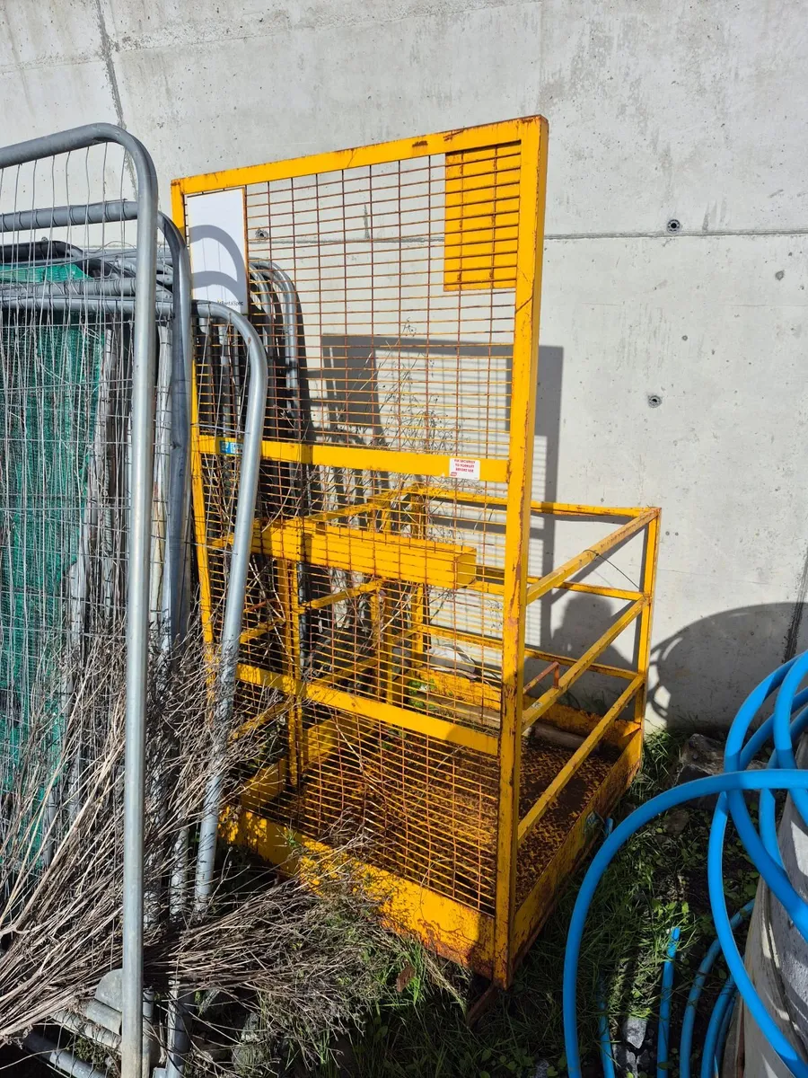 Forklift/Teleporter Man Cage - Image 2