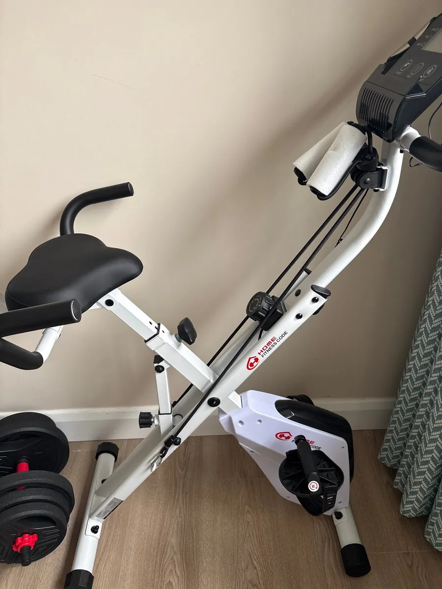 Foldable Exercise Bike, Magnetic Resistance - Image 3