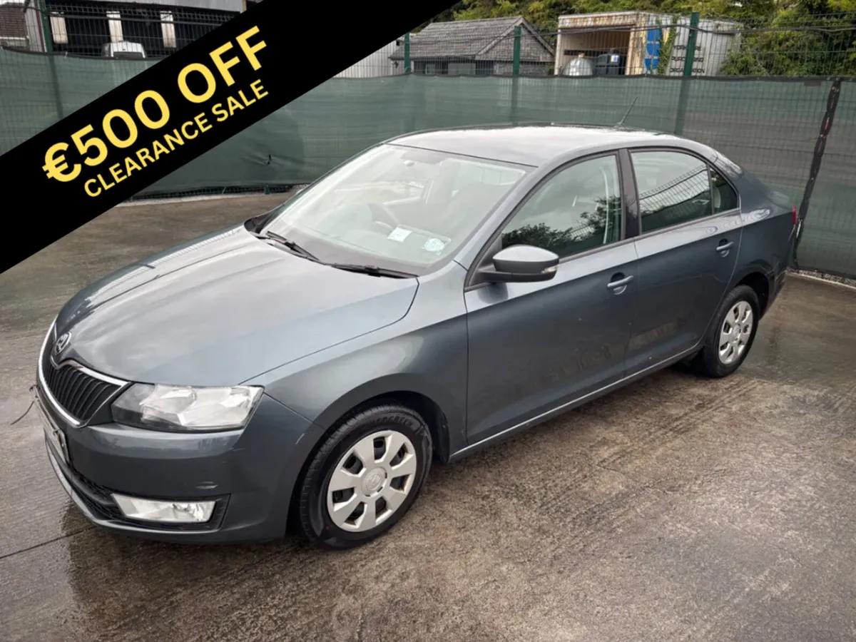 162 Skoda Rapid TDI  Light Damage - Image 1