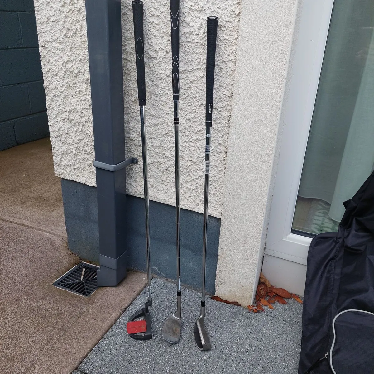 Golf clubs and bag - Image 3