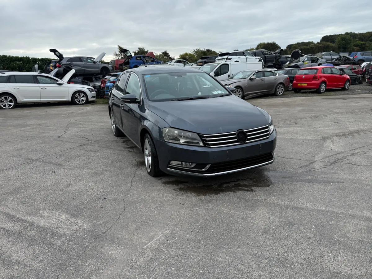 2012 VW Passat 1.6 TDI SE Blue motion - Image 2