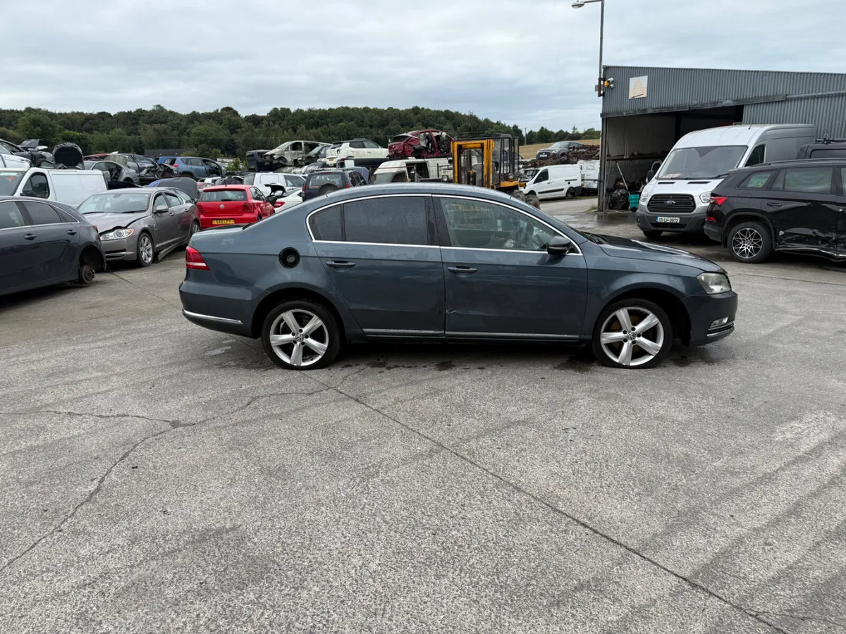 2012 VW Passat 1.6 TDI SE Blue motion - Image 3