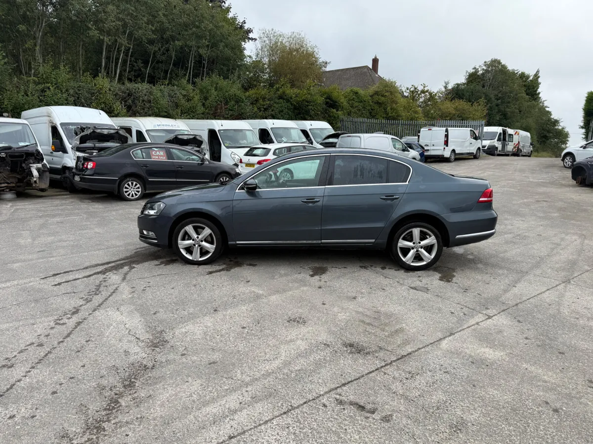 2012 VW Passat 1.6 TDI SE Blue motion - Image 4
