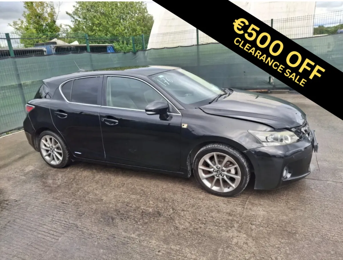 132 Lexus CT200 Advance  Hybrid - Image 1