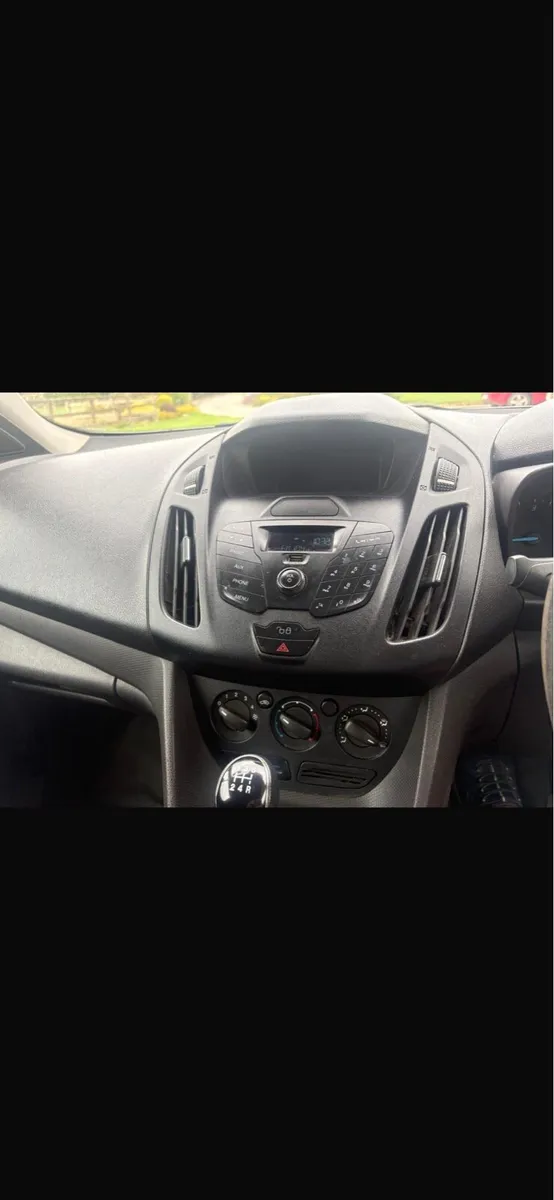 Ford Transit Connect - Image 4
