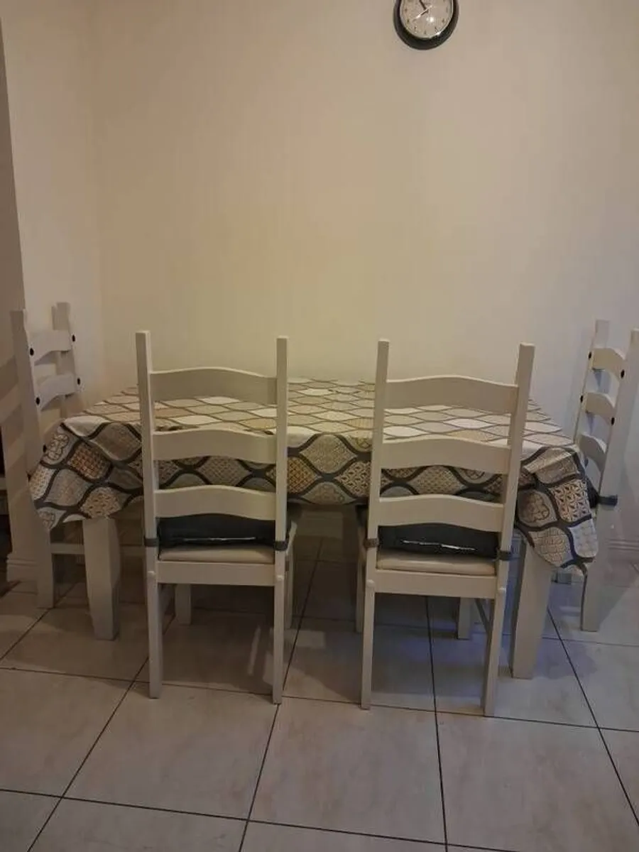 PRICE DROP ONO - Dining Table and 4 chairs 5ft x 3ft - Image 1