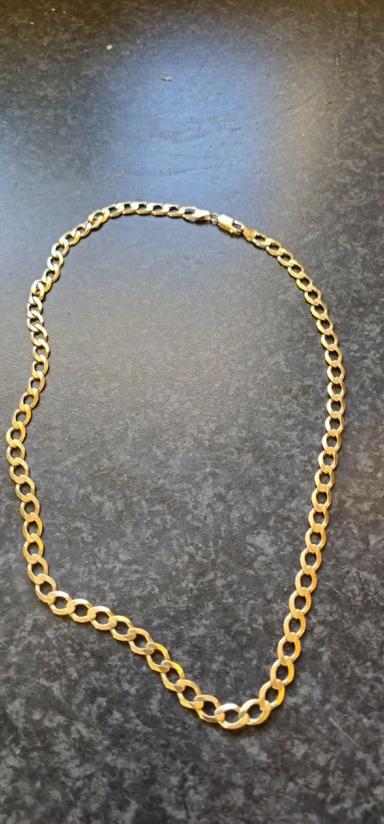 Gold chain - Image 1