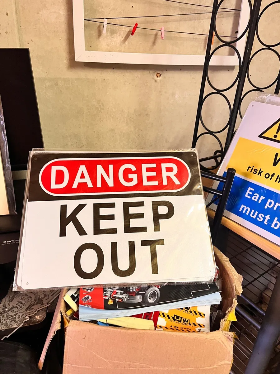 Large metal signs - Image 2