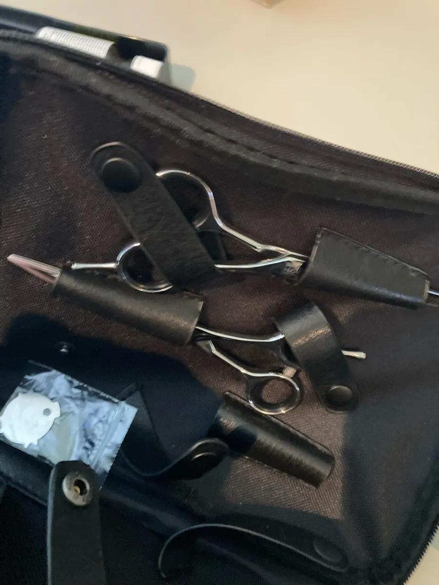 Barber equipment - Image 2