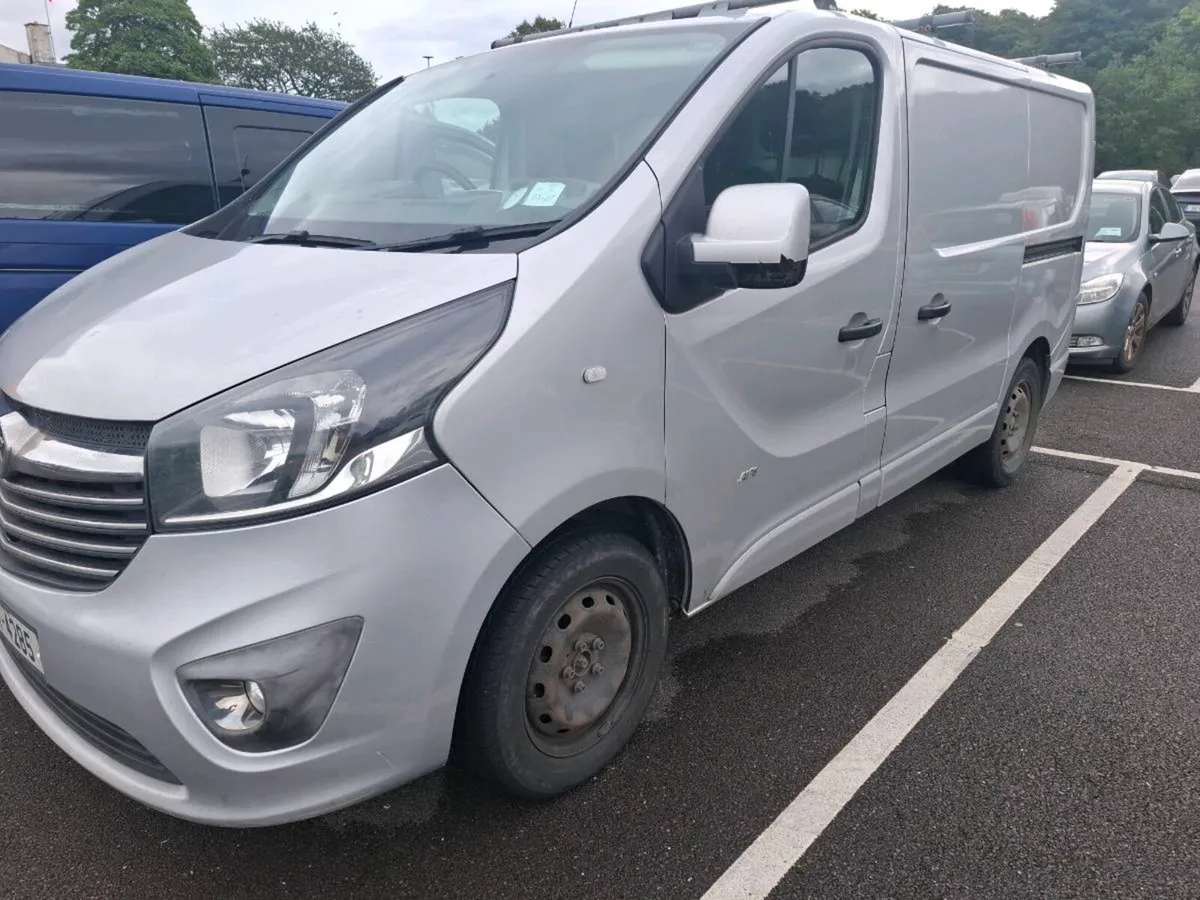 VIVARO TRAFIC - Image 3