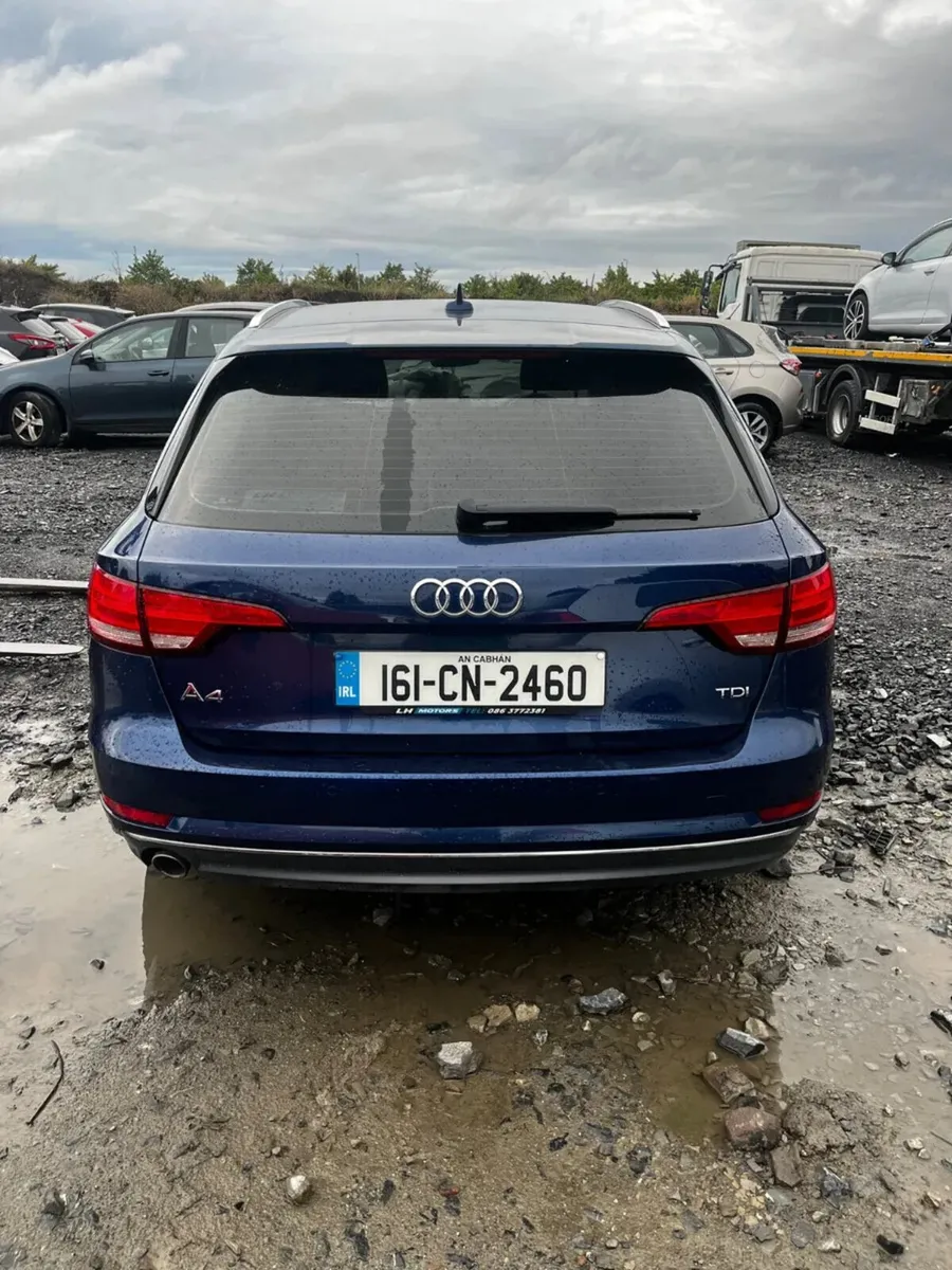 16 Audi A4 2.0 Tdi manual - Image 2