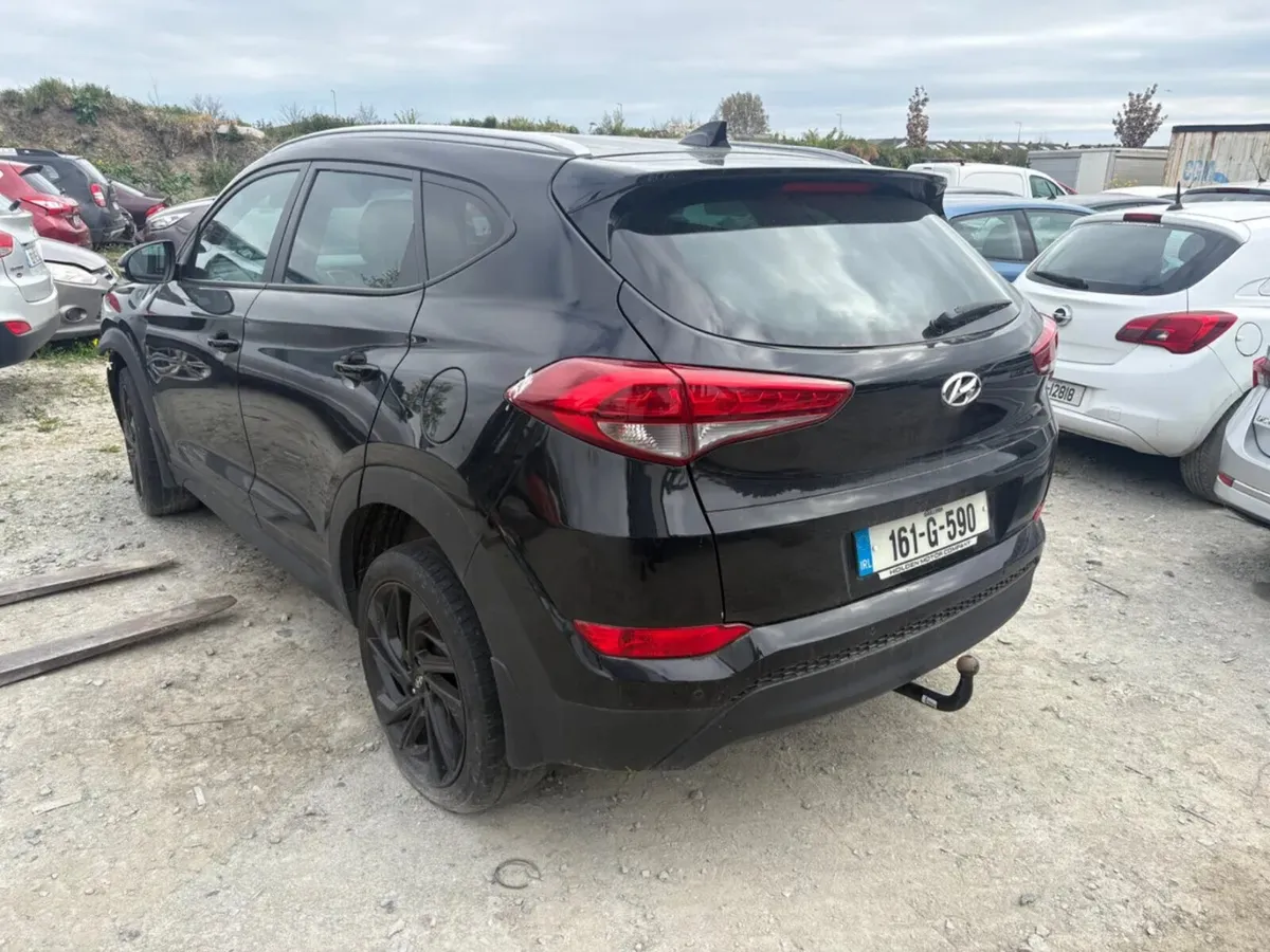 2016 Hyundai Tucson 1.7 Diesel light damage - Image 2