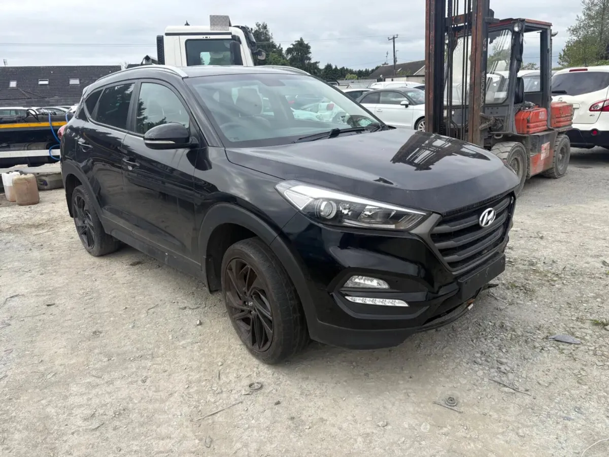 2016 Hyundai Tucson 1.7 Diesel light damage - Image 1