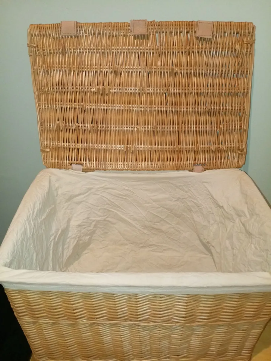 Wicker storage - Image 3