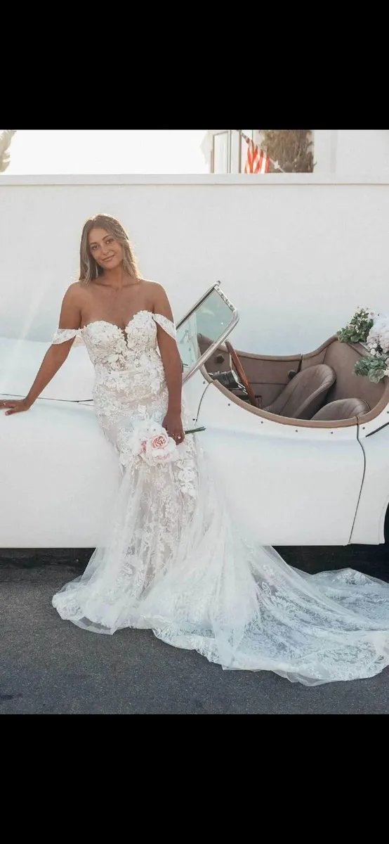 Essence of Australia Wedding Dress - Image 2