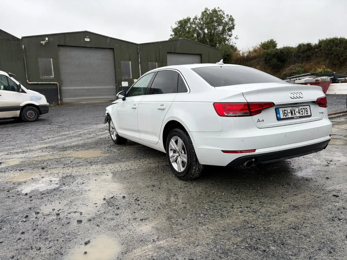2016 Audi A4 2.0 petrol Automatic - Image 4