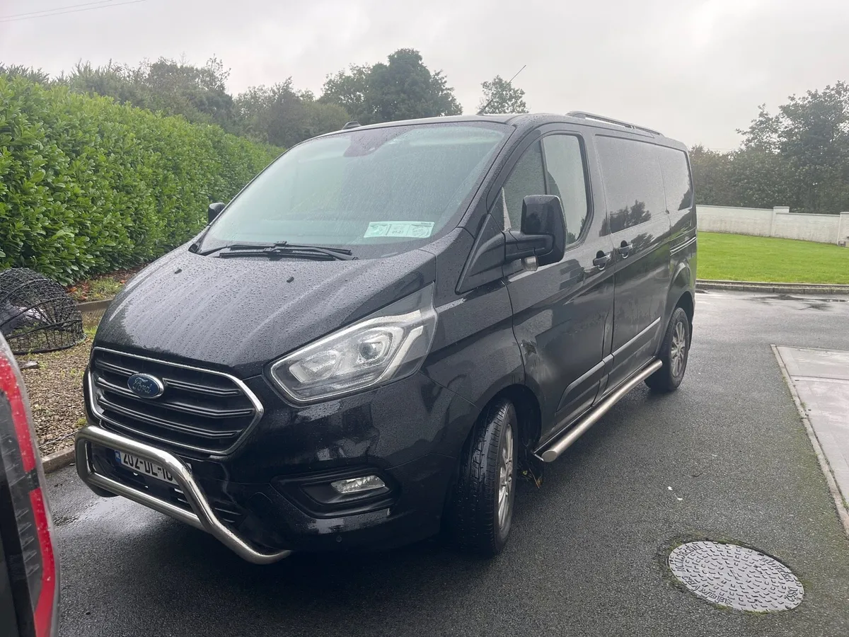 van - Image 1