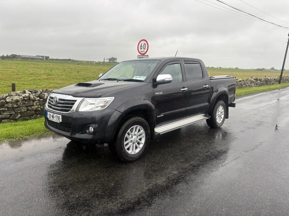 2013 toyota hilux 3.0 invincible - Image 3
