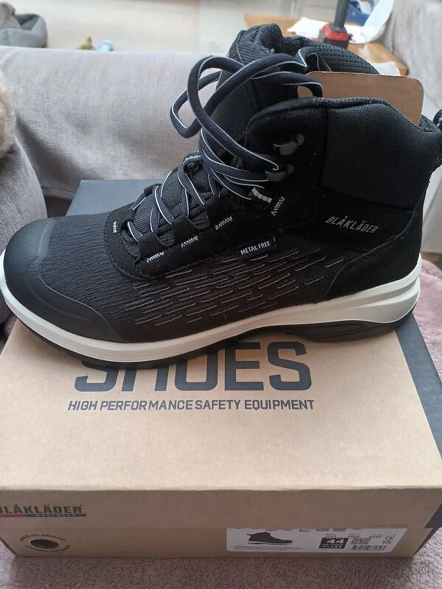 Boots Mens - Image 2