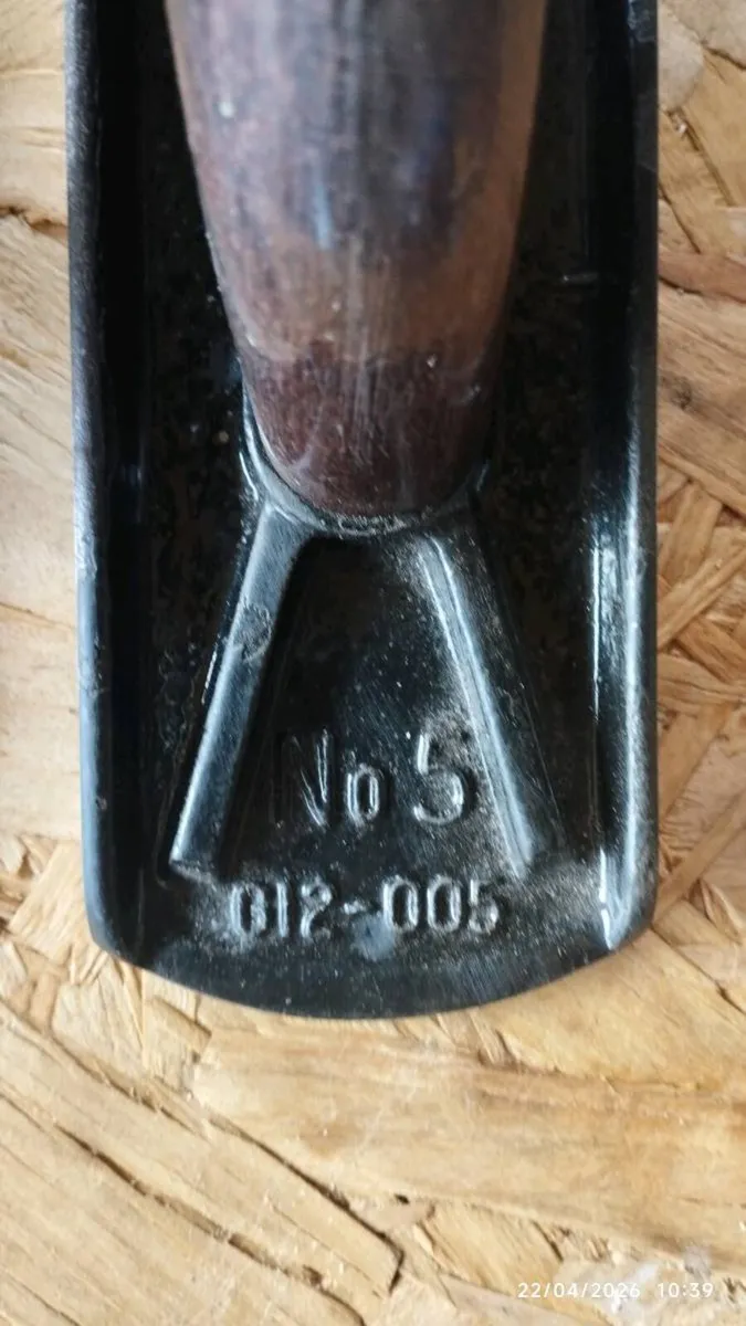Antique wood planes - Image 2