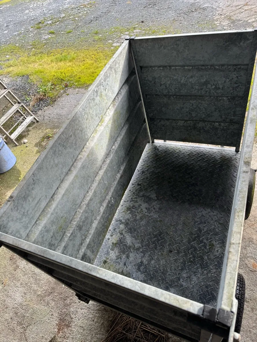 O’Donnell Engineering Galvanised Calf Transporter - Image 3