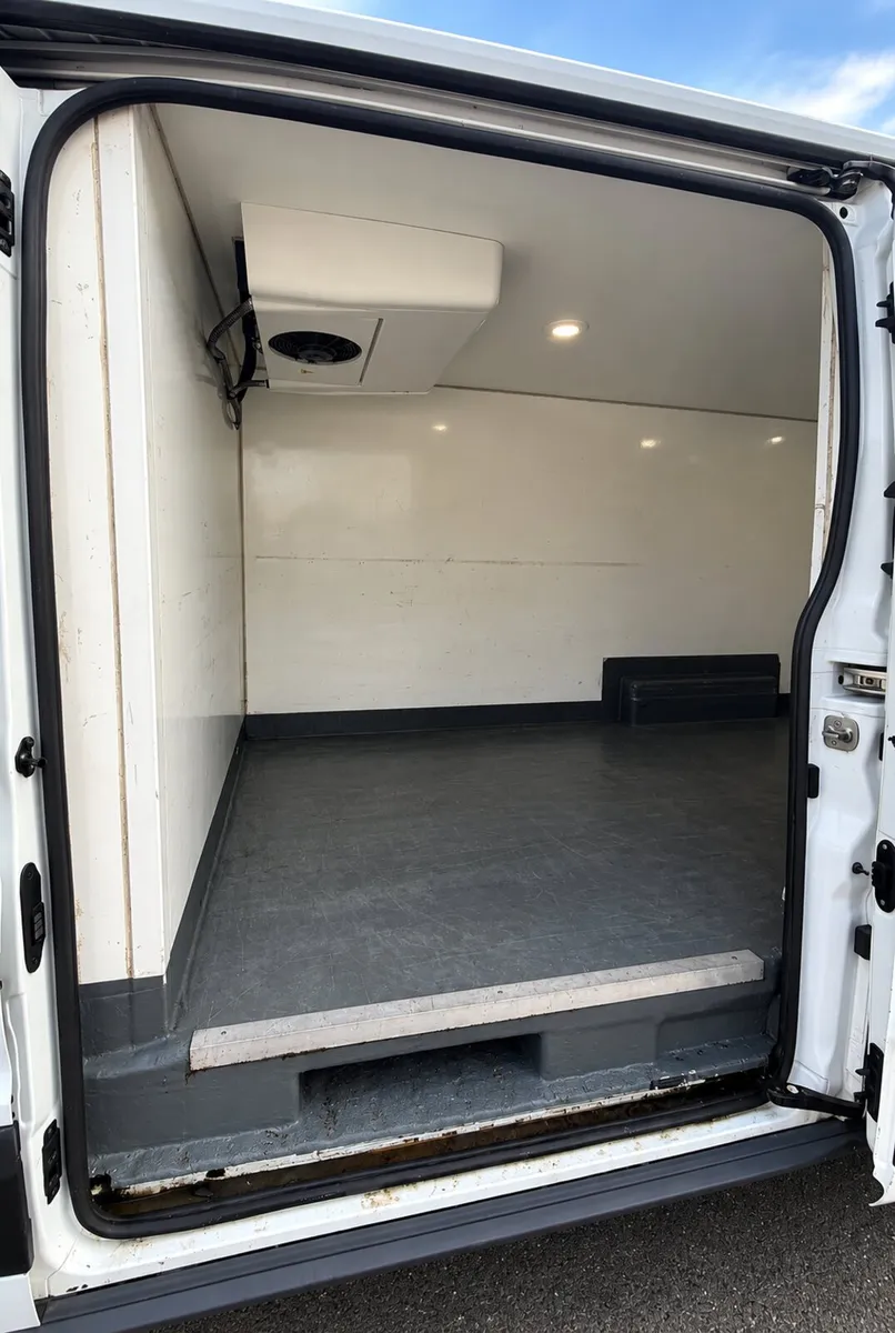 2021 Ford Transit Fridge Van 72,000km Trend - Image 4