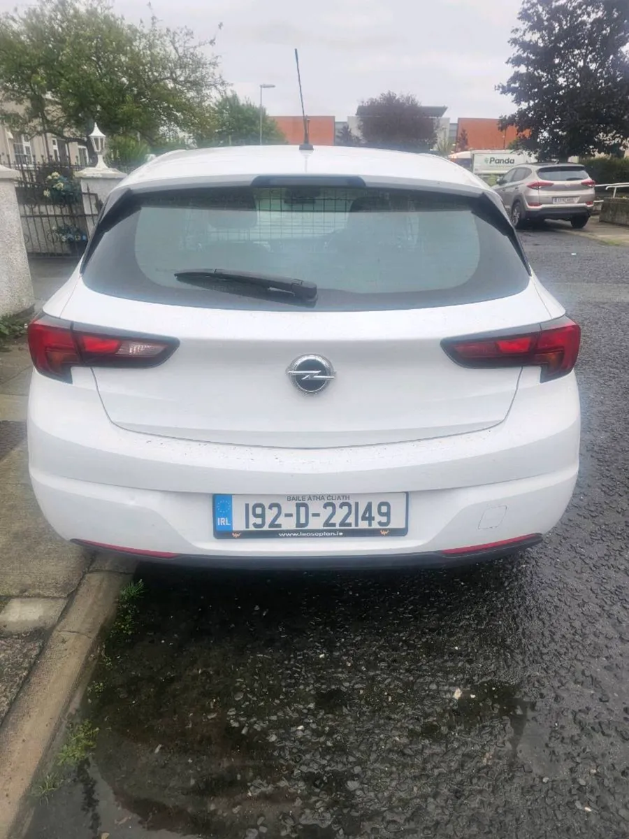 Opel Astra van 2019 - Image 4