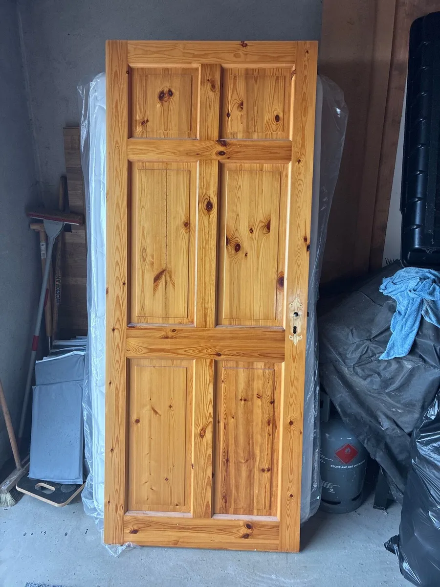 2 Pine doors - Image 2