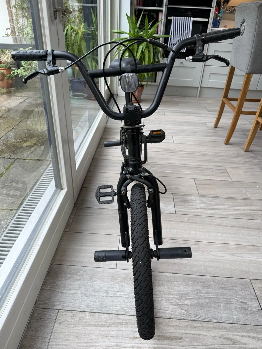 BMX Stunt Bike - Image 2